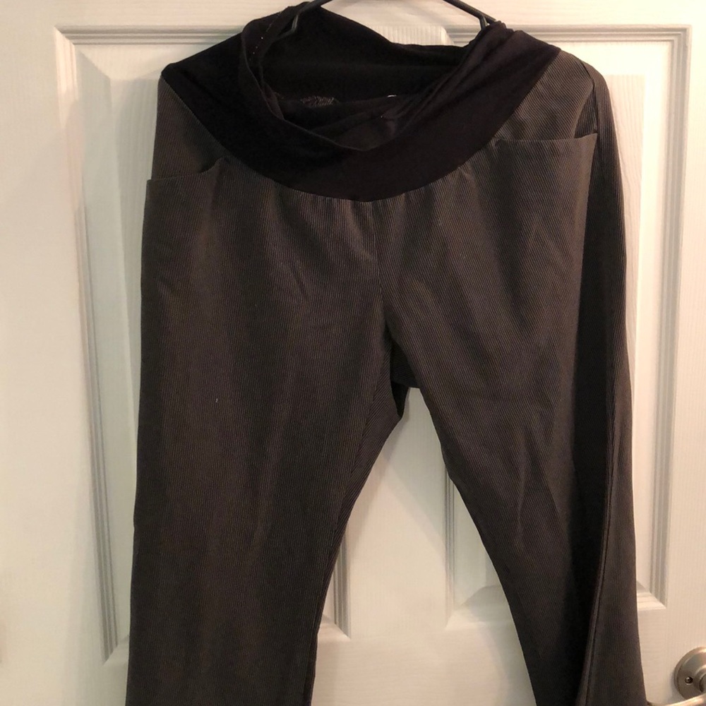 Maternity dress pants